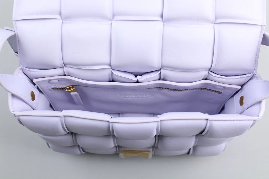 Bottega Veneta Padded Cassette Tas 'Mirth Washed'